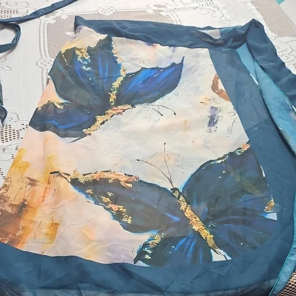 Blue and Gold Swim Set with Watercolor Design - Picture 7 of 8